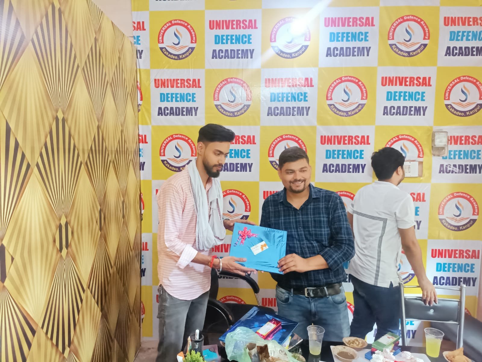 d2718e93-7bb5-41e5-8037-e40866129592